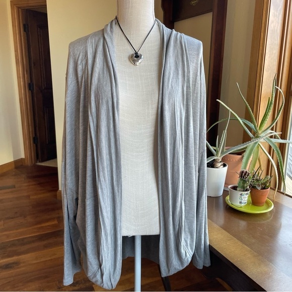 PrAna Plus Size Foundation Munra Wrap - Picture 4 of 16